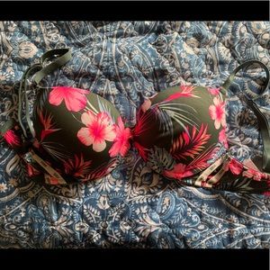 Victoria Secret Pink push up bra
